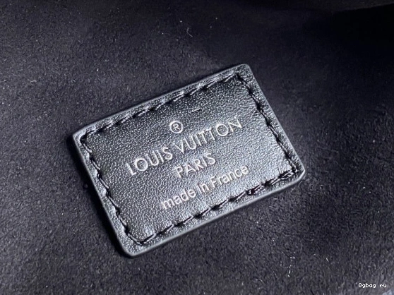 TRUNK SIDE MM VUITTON LOUIS 0825